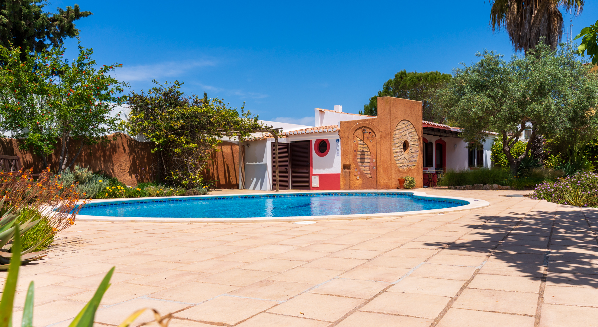 OÁSIS Garden Village in Ferragudo
